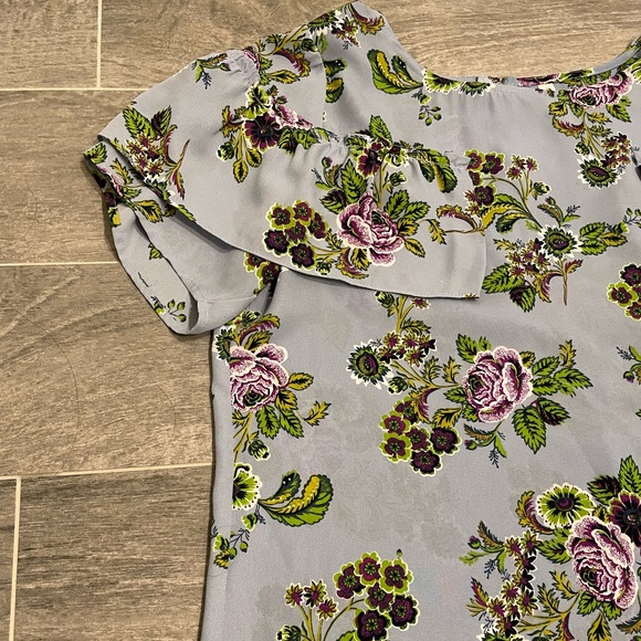 Floral Ruffle Sleeve Top Blue and Purple - Picture 6 of 8